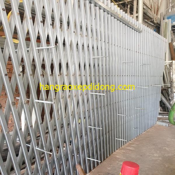 Hàng rào xếp chữ T giá rẻ 9 hàng rào xếp di động chữ T giá rẻ