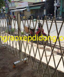 Hàng rào xếp chữ T giá rẻ 2 Hàng rào xếp chữ T kéo tay giá rẻ