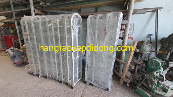 Hàng rào xếp kéo tay